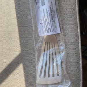 Pampered chef stainless fish spatula